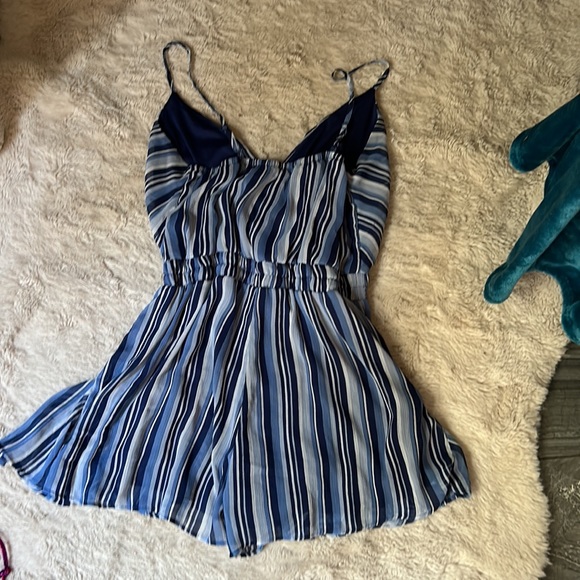 Blue Chiffon Flowey Romper - Picture 4 of 4